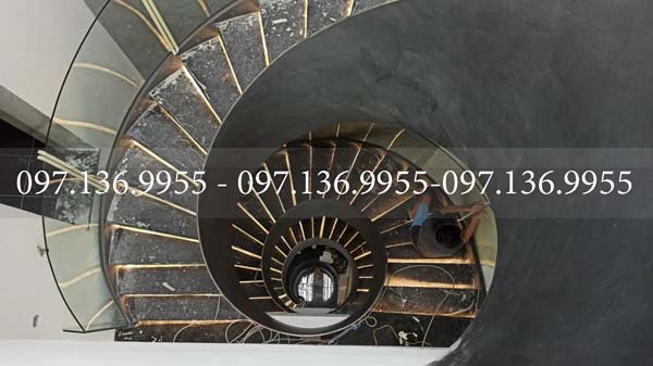 cầu thang xoắn ốc tại hải phòng