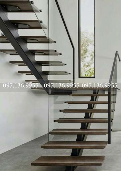 Cầu Thang Xương Cá MS04: Thiết Kế Hiện Đại, Tiết Kiệm Không Gian và Độ Bền Cao